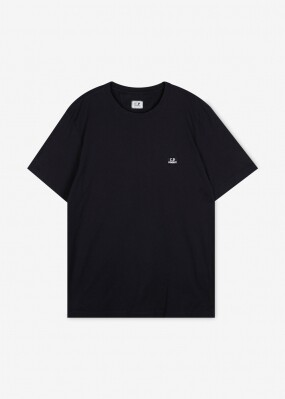 CP컴퍼니 남성 로고 패치 블랙 반팔티 14CMTS068A 005100W 888