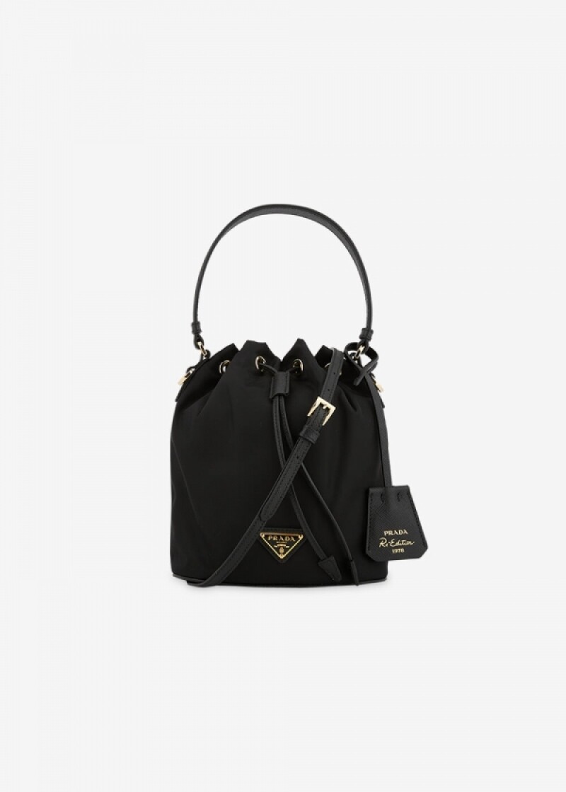 프라다 여성 삼각로고 블랙 버킷백 1BE067 RV44 F0002
