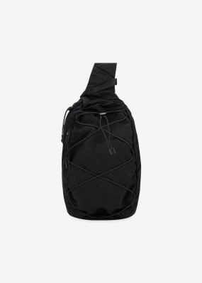 CP컴퍼니 남성 렌즈 와펜 블랙 크로스백 RCCMAC735A 005269G 999