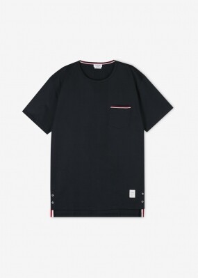 톰브라운 남성 삼선 포켓 네이비 반팔티 MJS010A 01454 415